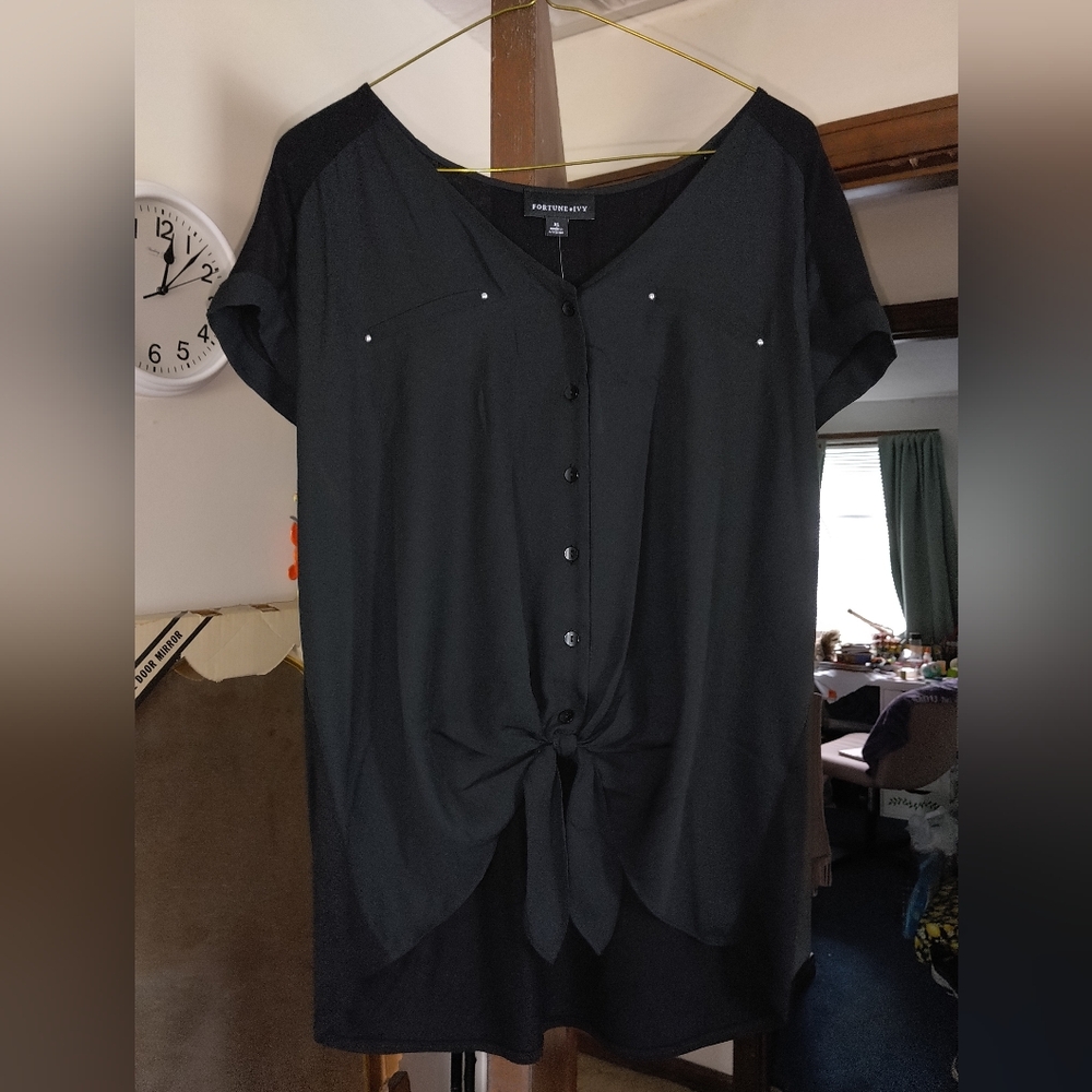 Fortune and Ivy Tie Front Top